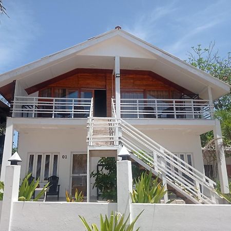 Golden Beach Cottages 트링코말리 외부 사진