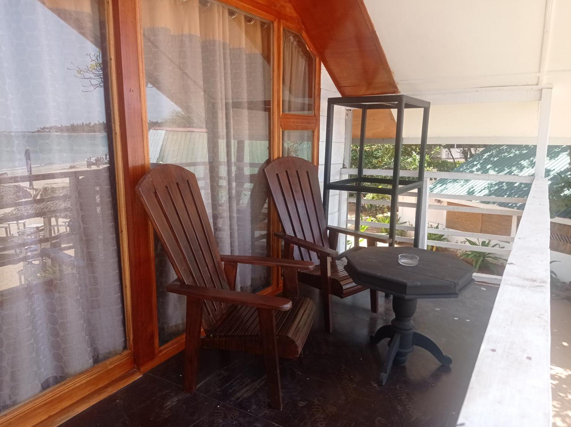 Golden Beach Cottages 트링코말리 외부 사진